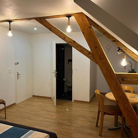 Studio Cosy Au Centre De Couvet Bagian luar foto