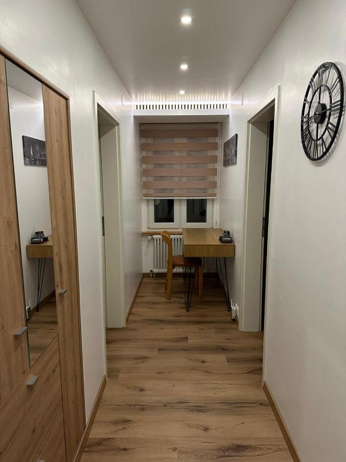 Studio Cosy Au Centre De Couvet Bagian luar foto