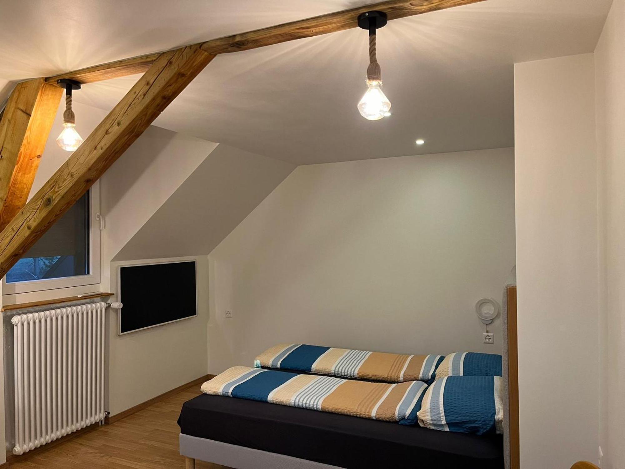 Studio Cosy Au Centre De Couvet Bagian luar foto